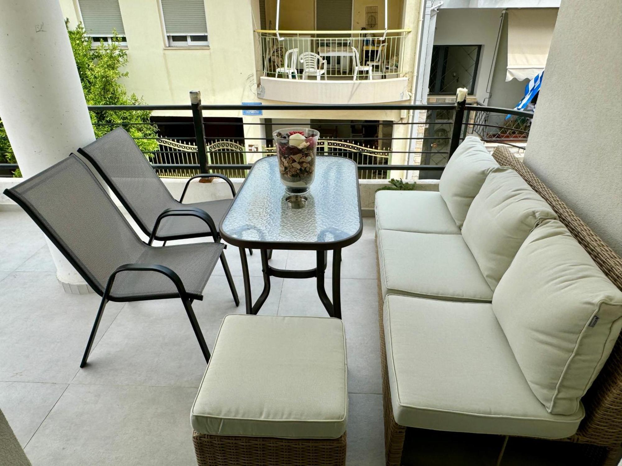 Apartament Modern Family Retreat Wolos Zewnętrze zdjęcie