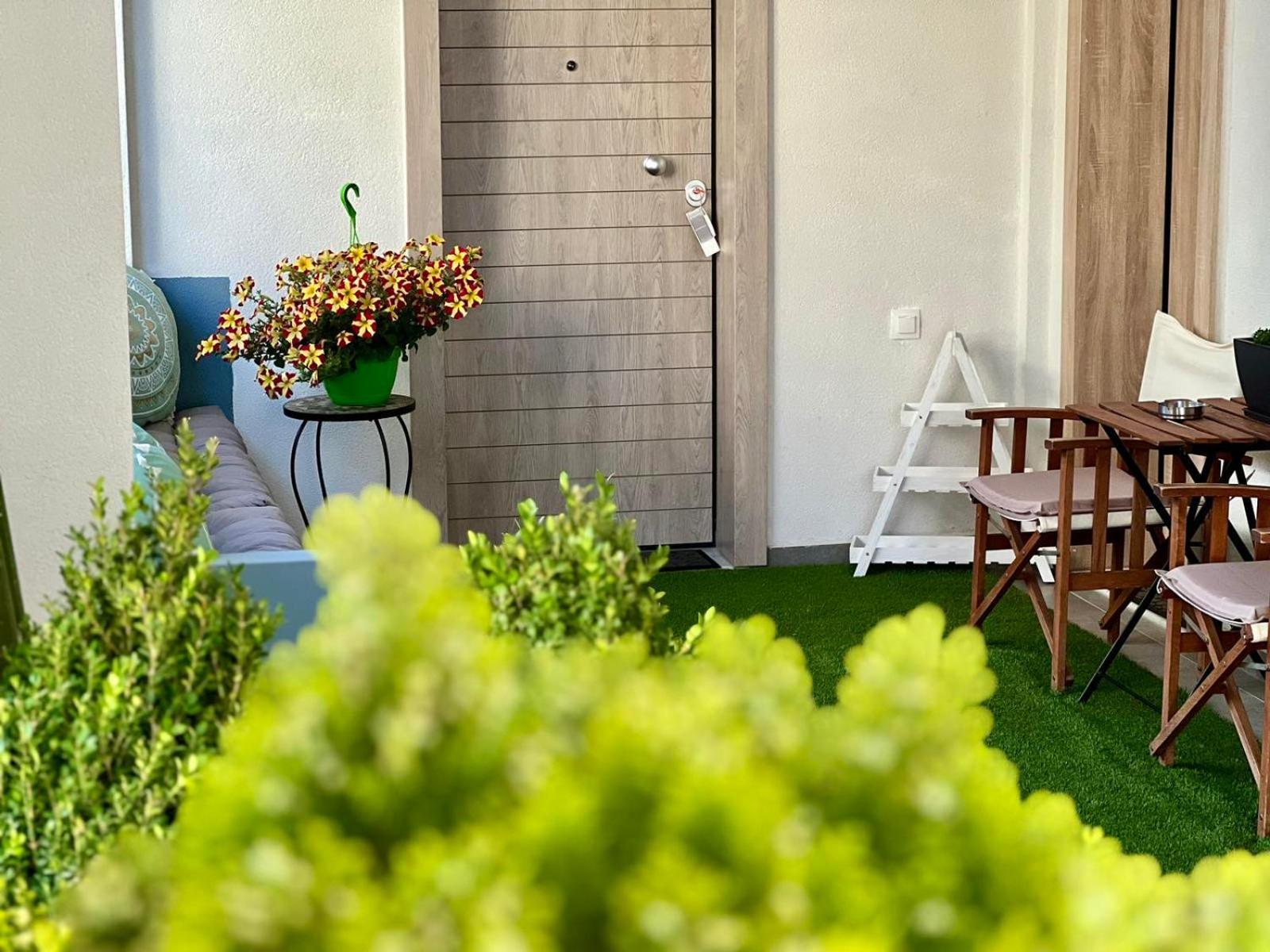 Apartament Modern Family Retreat Wolos Zewnętrze zdjęcie