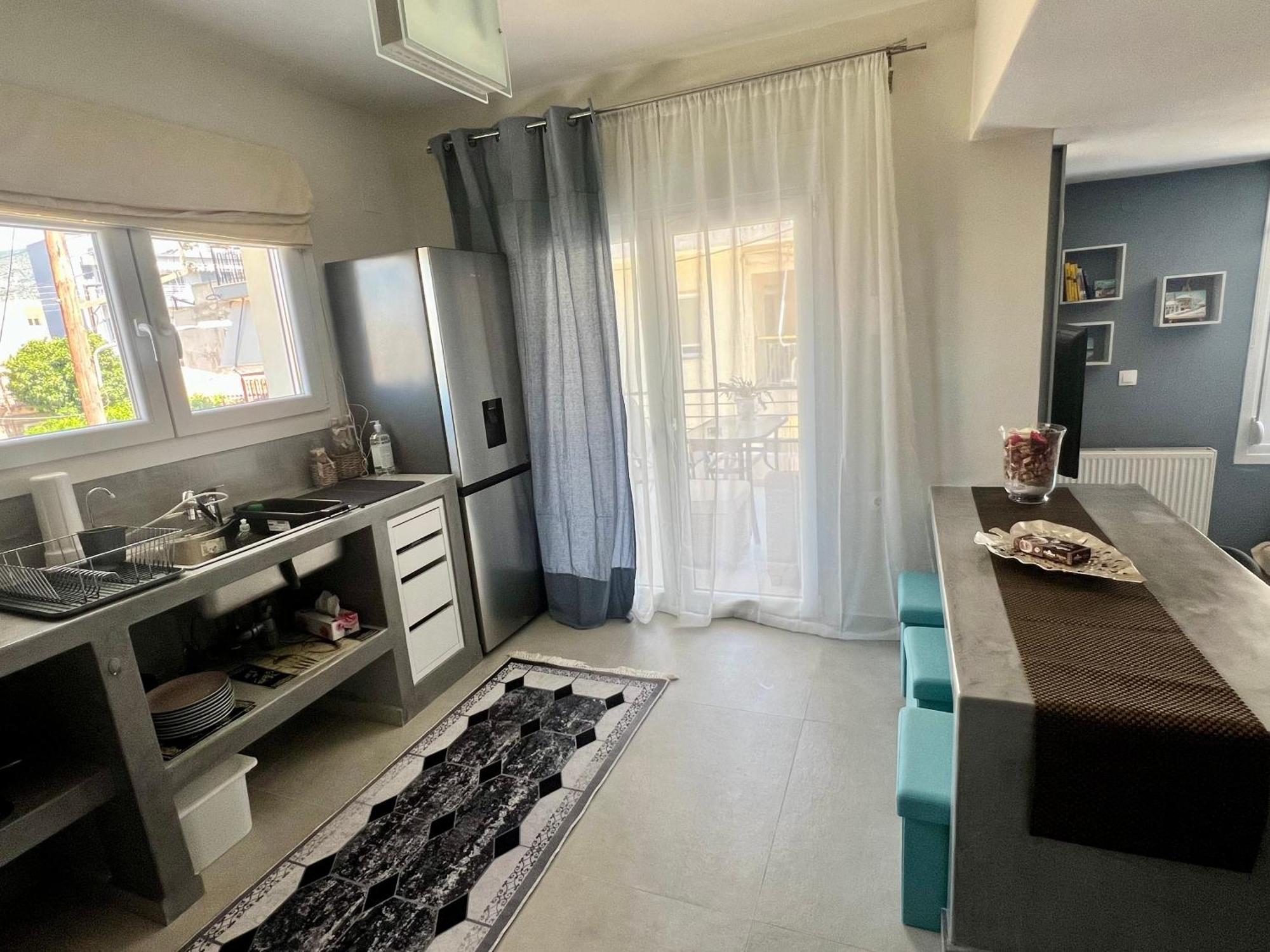 Apartament Modern Family Retreat Wolos Zewnętrze zdjęcie