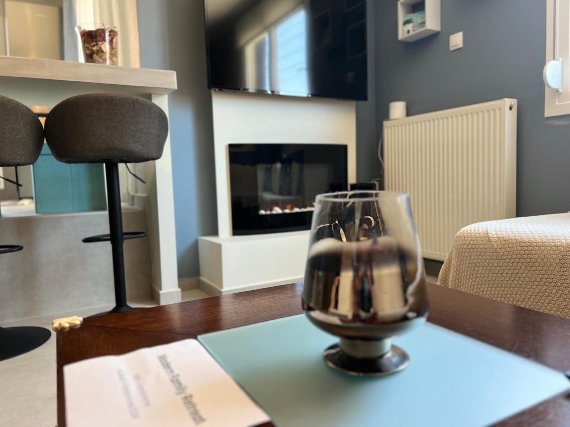 Apartament Modern Family Retreat Wolos Zewnętrze zdjęcie