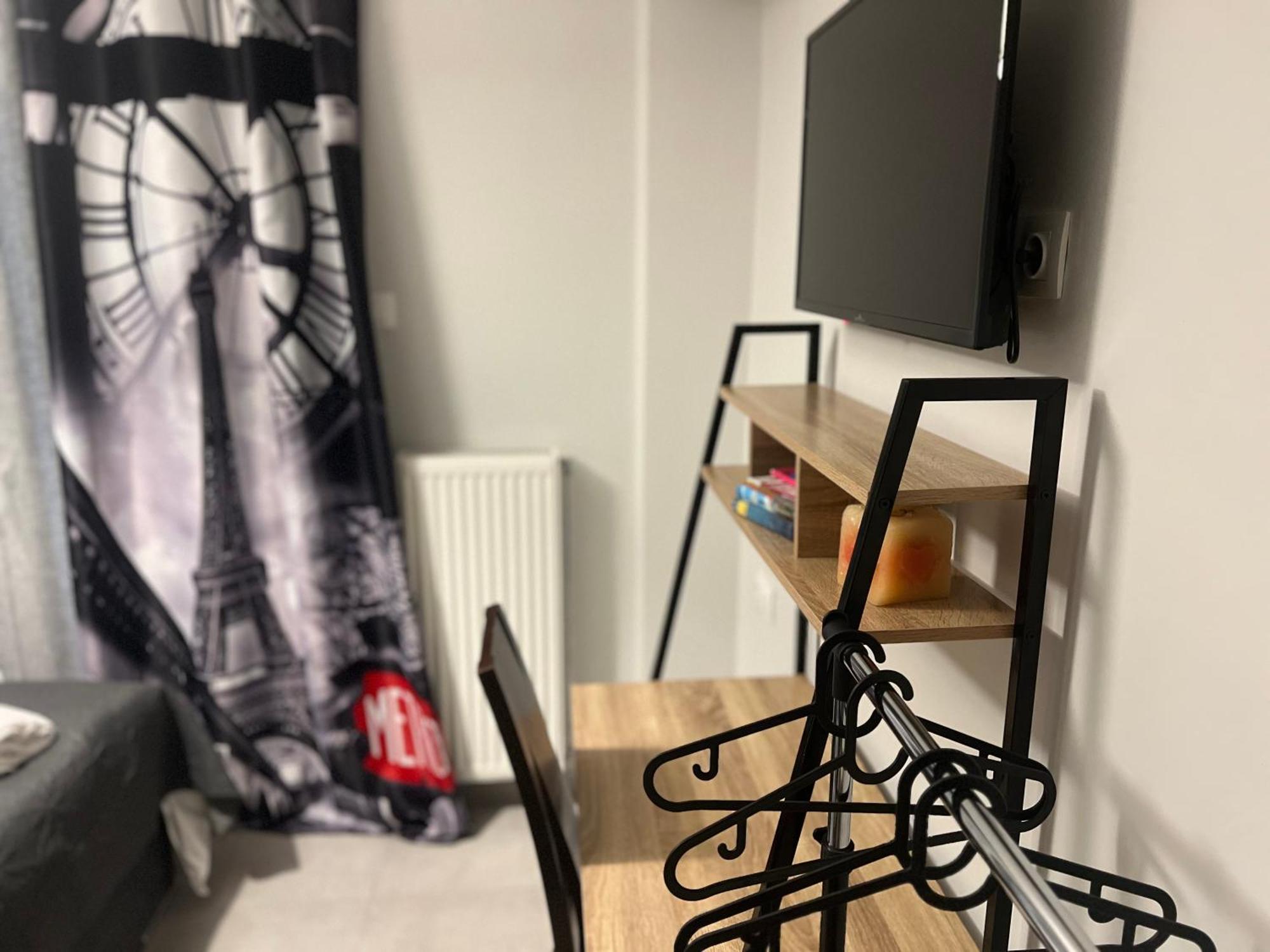 Apartament Modern Family Retreat Wolos Zewnętrze zdjęcie