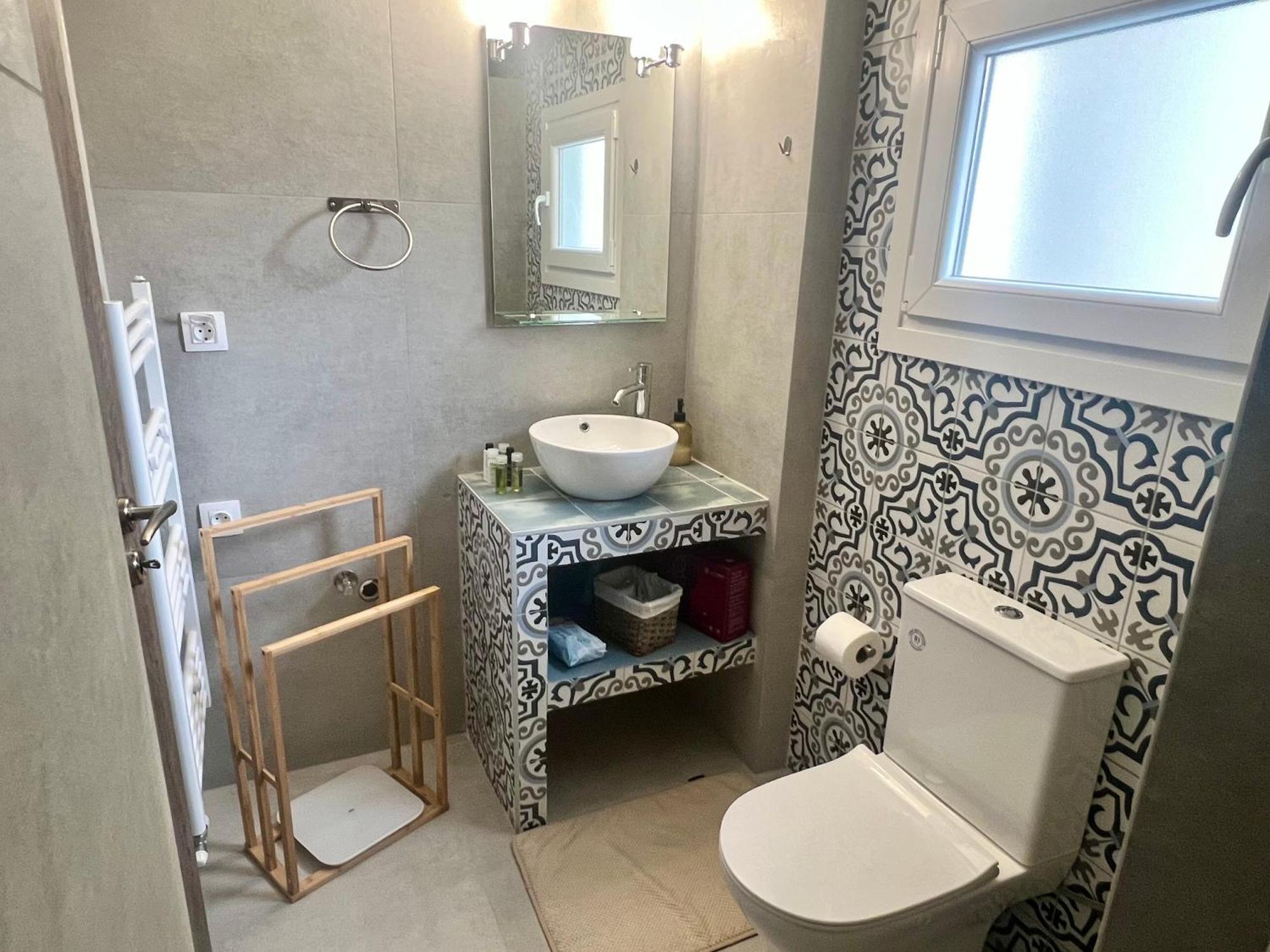 Apartament Modern Family Retreat Wolos Zewnętrze zdjęcie