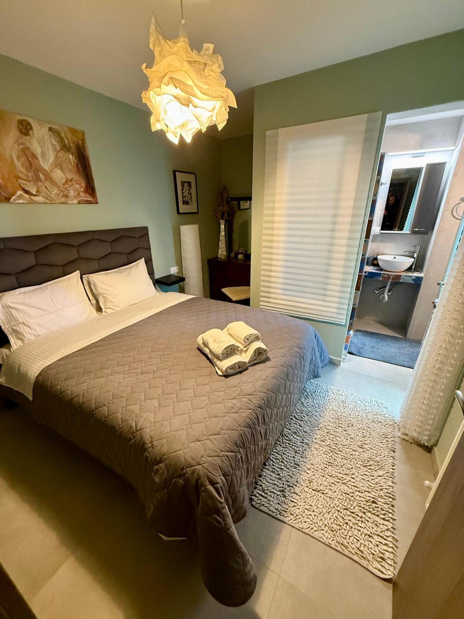 Apartament Modern Family Retreat Wolos Zewnętrze zdjęcie